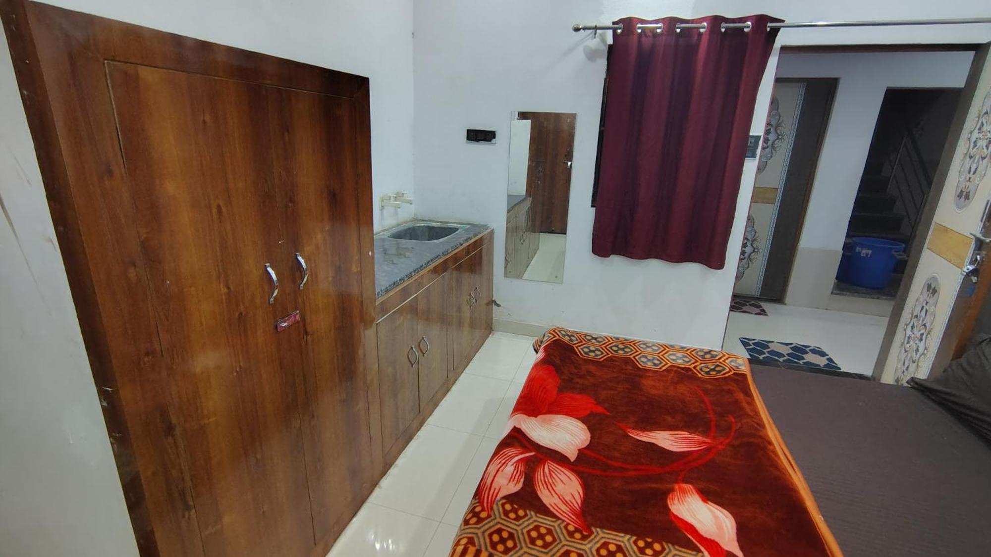 Shri Haridas Kripa Dham Ashram Vrindāvan الغرفة الصورة