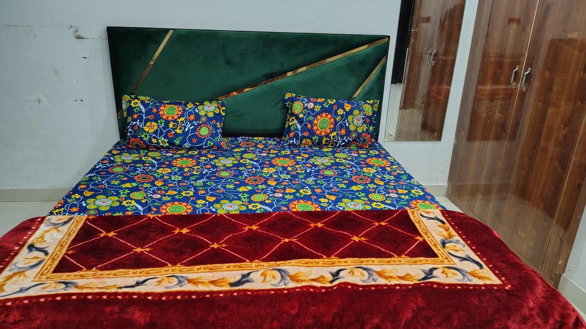 Shri Haridas Kripa Dham Ashram Vrindāvan الغرفة الصورة